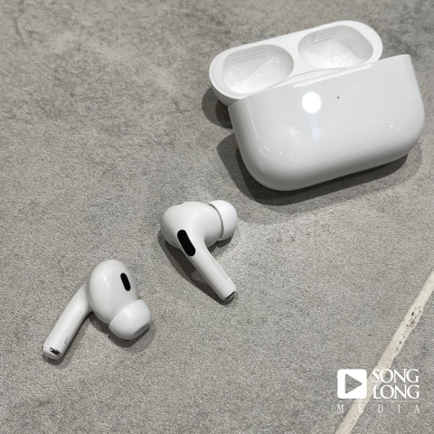 APPLE AIRPODS PRO 2 (LIKE NEW)