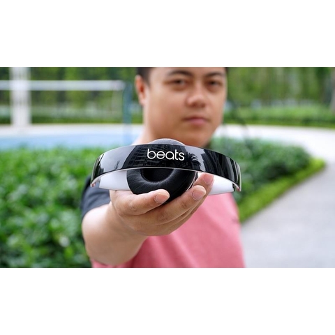 Beats Solo 2 (Like new)