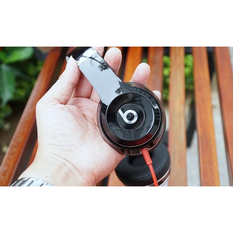 Beats Solo 2 (Like new)