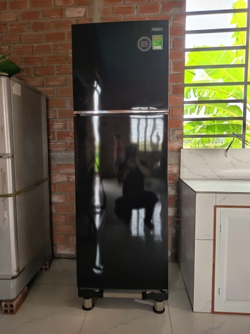 Đánh giá Tủ lạnh Aqua 236 lít AQR-T260FA(FB)