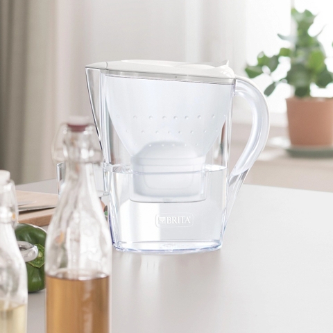 Bình lọc nước Brita Marella Cool 2.4L (có sẵn 1 lõi lọc Maxtra Pro 150L)