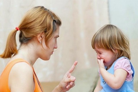 8 Câu nói cha mẹ tuyệt đối không nói với trẻ nhỏ
