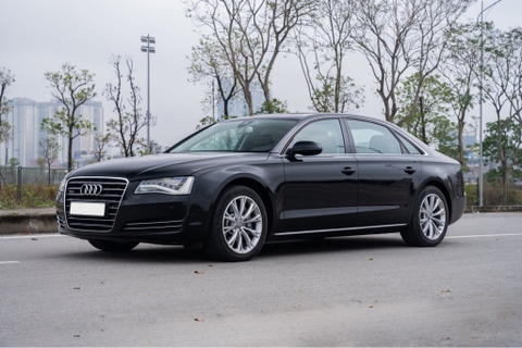 Audi A8L 2011