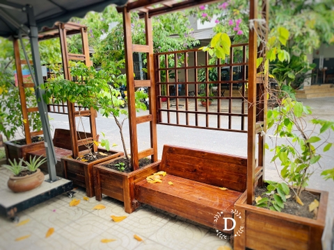 GHẾ DÀI SÂN VƯỜN