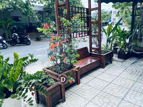 GHẾ DÀI SÂN VƯỜN