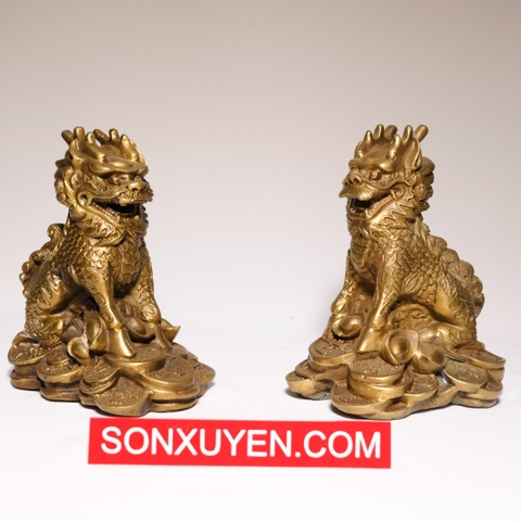 Kỳ lân cao 15 cm, rộng 11,5 cm