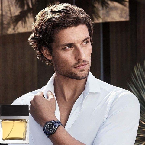 12 Best Winter Perfumes and Fragrances for Men  Man of Many