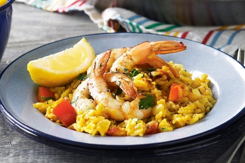 Làm cơm tôm paella Tây Ban Nha bằng bếp điện từ Binova hoặc bếp điện từ Munchen