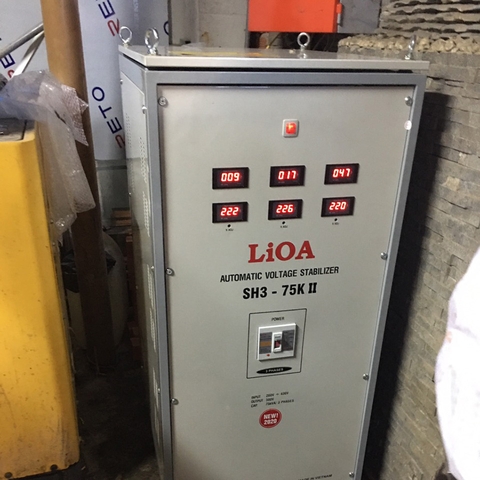 Máy Ổn Áp Lioa 75KVA 3 Pha SH3-75K II Đời Mới Đồng Hồ Điện Tử Giao Cho Khách Hàng Tại Bình Dương