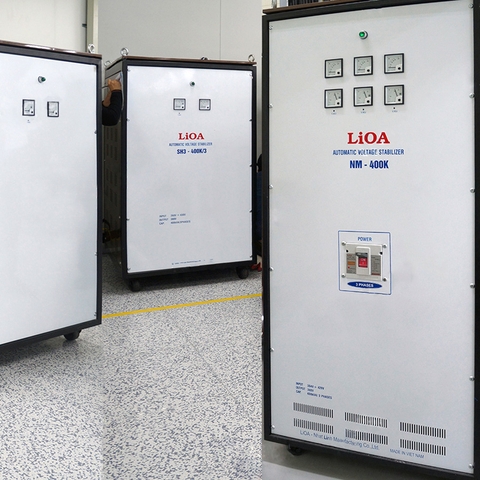 ỔN ÁP LIOA 400KVA 3 PHA 400KW NM-400K II GIÁ BAO NHIÊU TIỀN MODEL 2021