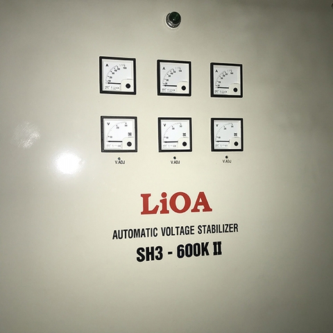 ỔN ÁP LIOA 600KVA 3 PHA 600KW SH3-600K II DẢI 260V THẾ HỆ MỚI 2021