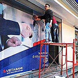 Decal dán kính dùng để dán cửa kính có những loại nào ở Hà Nội?