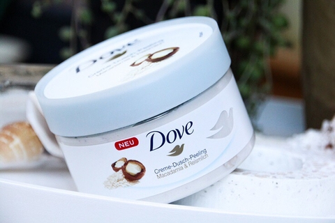 Kem tẩy da chết Dove Creme Peeling