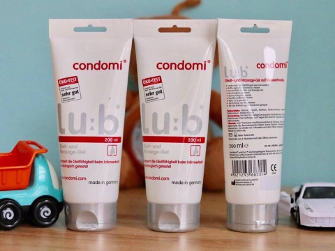 Gel bôi trơn dành cho nam Condomi