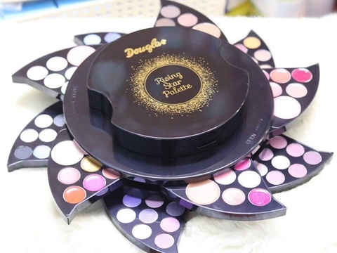 Set trang điểm Nocibe Douglas phiên bản 2017