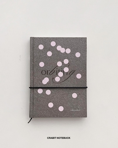 Sổ tay A5 grid 132 trang 130gsm Chấm bi - Xám Hồng