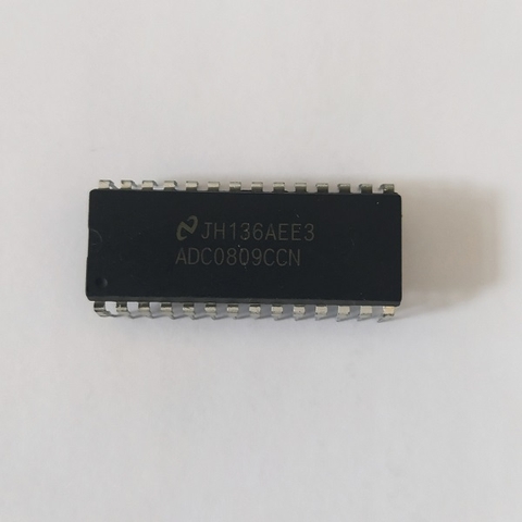 ADC0809 DIP-28