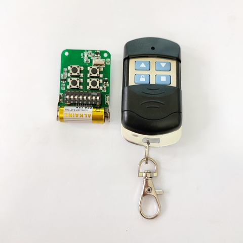 Điều khiển cửa cuốn 8 Mã gạt tần số 433Mhz