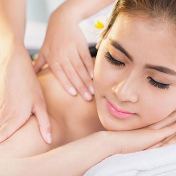 Gói dưỡng trắng da toàn thân
