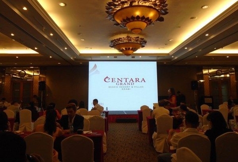 Màn hình led sân khấu P5 show resort Centara Grand Saint Simeon