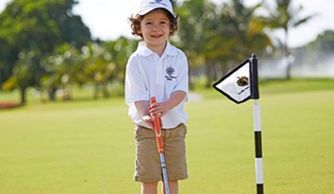 Độ tuổi thích hợp để trẻ bắt đầu chơi golf