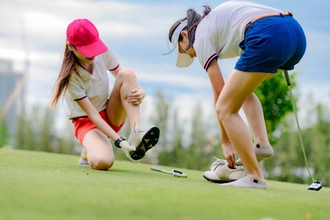 Bí quyết lựa chọn giầy đánh golf nữ chất lượng