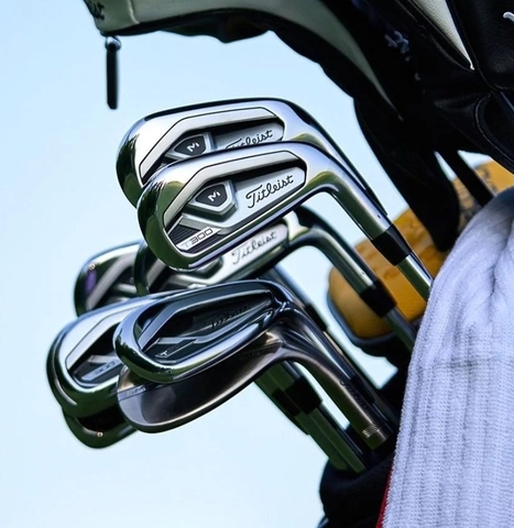 Titleist T300 NS880 R RH(5w)