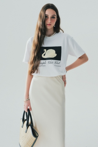 Swan Simple Chic Club Tee