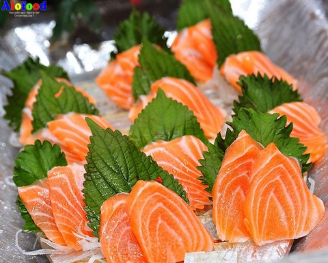 Vì Sao Sashimi Cá Hồi Nauy Là Món Ăn Tuyệt Vời Cho Mùa Hè?