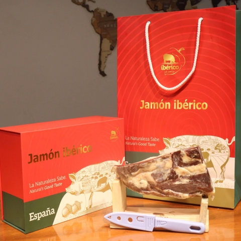 Hộp quà Đùi Trước Iberico 18 tháng thuần chủng 50%, giỏ quà tết, gio quà tết,quà tặng doanh nghiệp, quà tặng, quà biếu, quà tết, quà tặng sếp, quà tặng đối tác, quà tặng vip, quà tặng cao cấp, mua quà tết