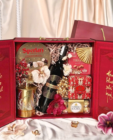 Set Giỏ Quà tết Vang + Bánh kẹo +TràNhập khẩu 01