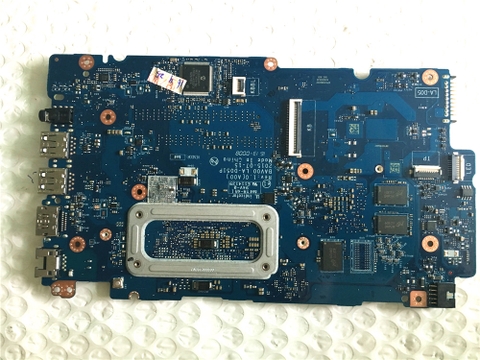 Mainboard Dell Inspiron 15 5457 5557 LA-D051P đang được test hoạt động thực tế
