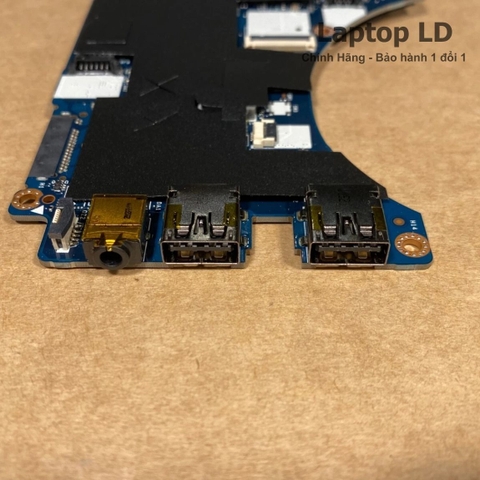 Cổng USB và HDMI/Thunderbolt trên main Dell Precision 7730 chính hãng