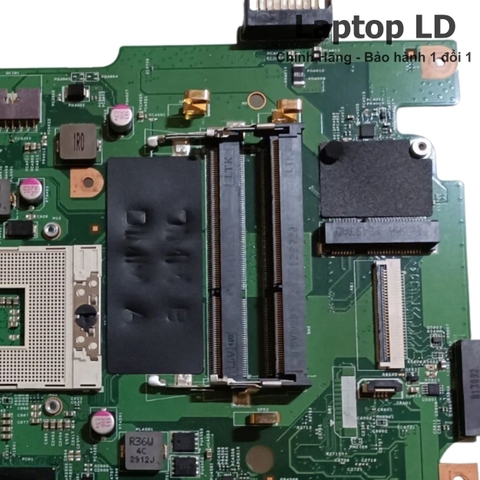 Khe RAM trên motherboard Dell Vostro 2520 hỗ trợ nâng cấp bộ nhớ