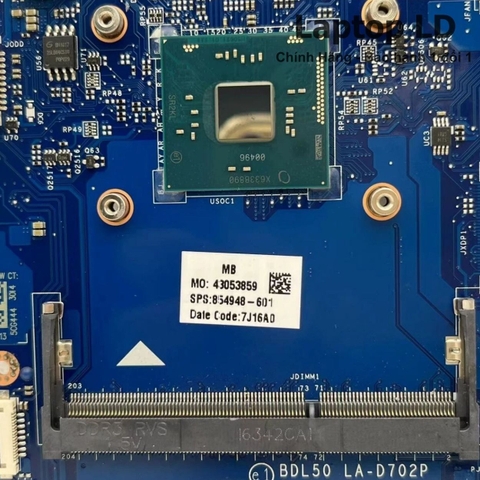 Khe RAM trên motherboard HP LA-D702P cho phép nâng cấp dung lượng bộ nhớ