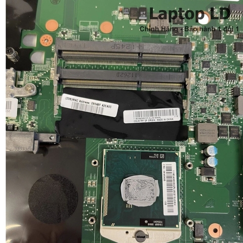 Khe RAM trên motherboard Lenovo ThinkPad L520 cho phép nâng cấp bộ nhớ