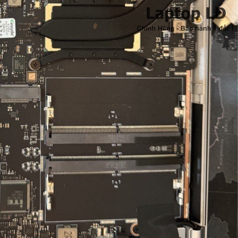 Khu vực RAM trên main Acer Aspire Lite 14 AL14 51P i5-1334U