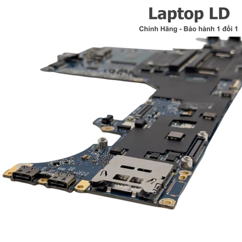 Mặt trước bo mạch chủ Dell Precision 7540 hiển thị chipset và linh kiện