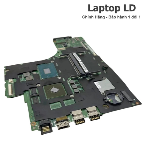 Mặt trước bo mạch chủ Lenovo Ideapad 700-17ISK hiển thị chipset và linh kiện