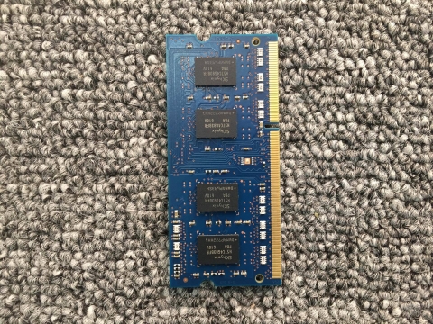 SK hynix 4GB 1Rx8 PC3L-12800S-11-13-B4