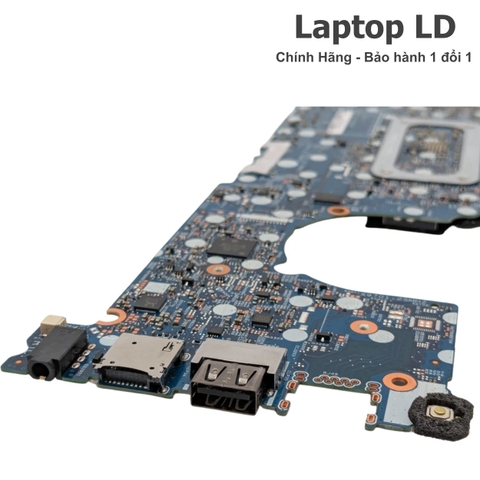 Mainboard Dell Latitude 5300 2-in-1 đang được kiểm tra hoạt động thực tế