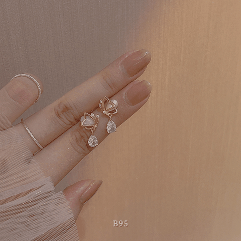 Bông tai nữ hình hoa đính hạt đá phong cách hiện đại Mely B95