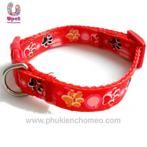 Vòng cổ in hoa thời thượng