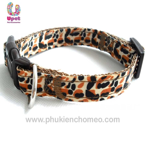 Vòng cổ in hoa thời thượng