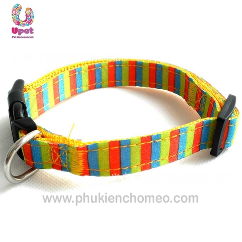 Vòng cổ in hoa thời thượng