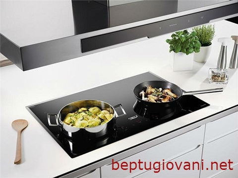 Các sự cố thường gặp khi sử dụng bếp từ và cách khắc phục