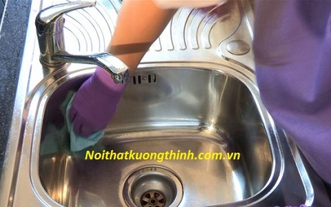 Hướng dẫn vệ sinh chậu rửa bát inox