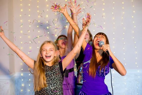 Cách hát karaoke hay như ca sĩ không phải ai cũng biết