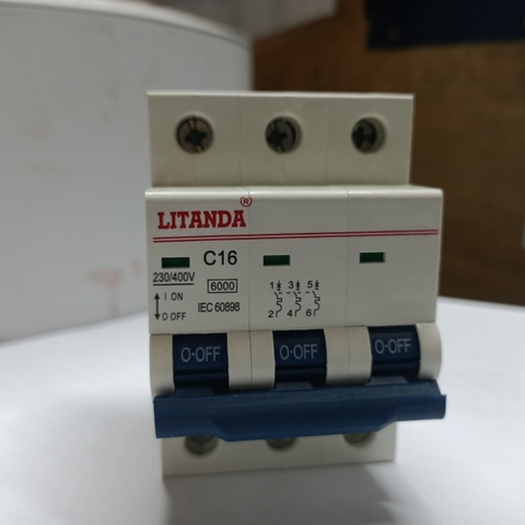 Cách Lựa Chọn Cầu Dao Đảo Chiều 1 Pha Litanda