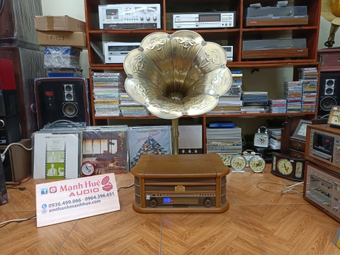 Loa kèn Victor M2 .Gồm 8 chức nămg : Đĩa CD,Băng Đài,Am,Fm,Đĩa Than,Line in,Bluetooth,Usb